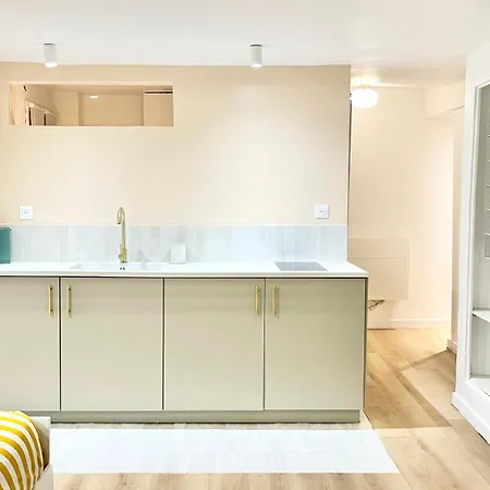 Charming Bright In Menilmontant Appartement *