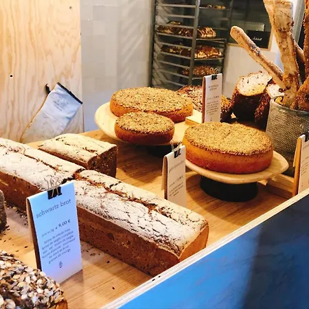 Charming Bright In Menilmontant شقة باريس